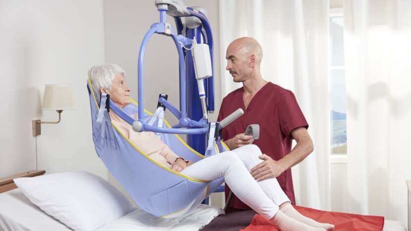 ArjoHuntleigh Maxi Move® Floor Lift
