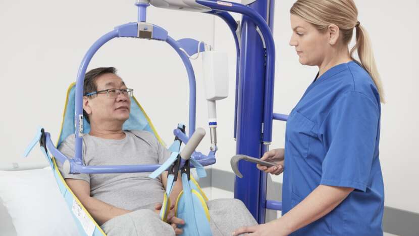 ArjoHuntleigh Maxi Move® Floor Lift