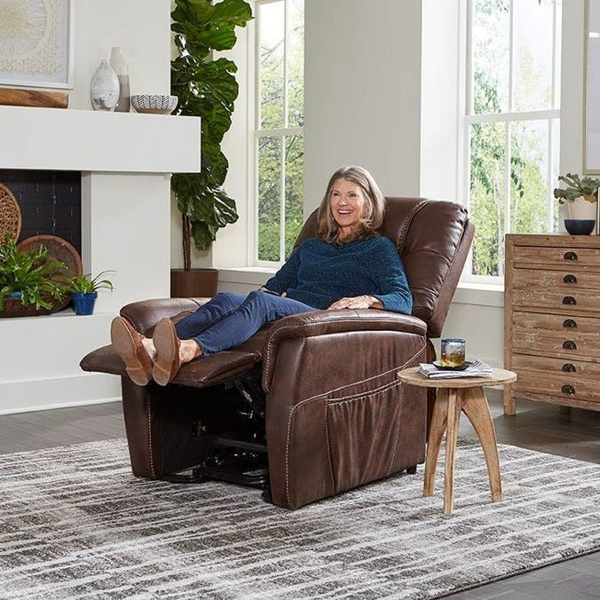 DeLuna Dione Lift Recliner