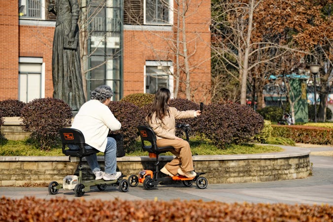 Close-up image of SuperHandy Passport Pro Scooter