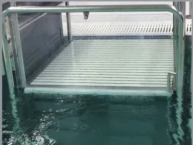 Glacier Platform ADA-Compliant Swimming Pool Lift with 600 lbs. Lifting Capacity and 48 in. Vertical Range