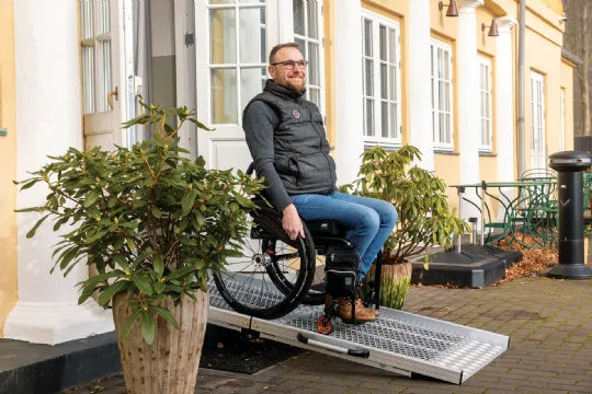 Stepless Wide Folding Pro- Portable Wheelchair Ramp