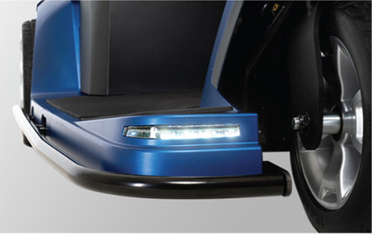 Close-up image of Maxima 3-Wheel Ultra HD Scooter