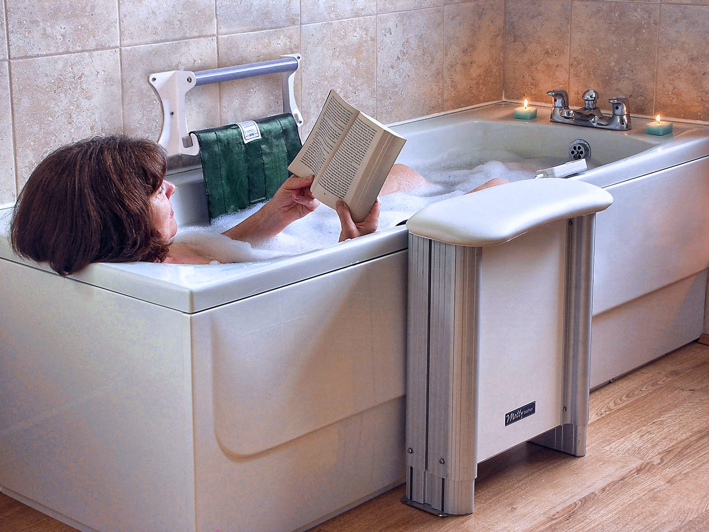 Molly Bather Full Soak Bath Lift