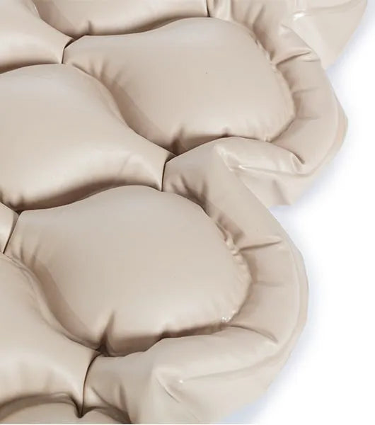 Close-up image of Bubble Pad Overlay Alternating Pressure with Low Air Loss