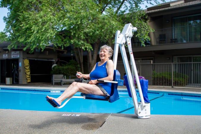 Mighty ADA Compliant UL Pool Lift