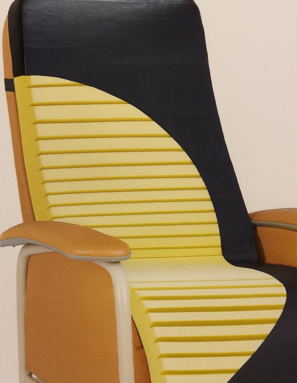 Geo-Wave Specialty Recliner Seat Cushion