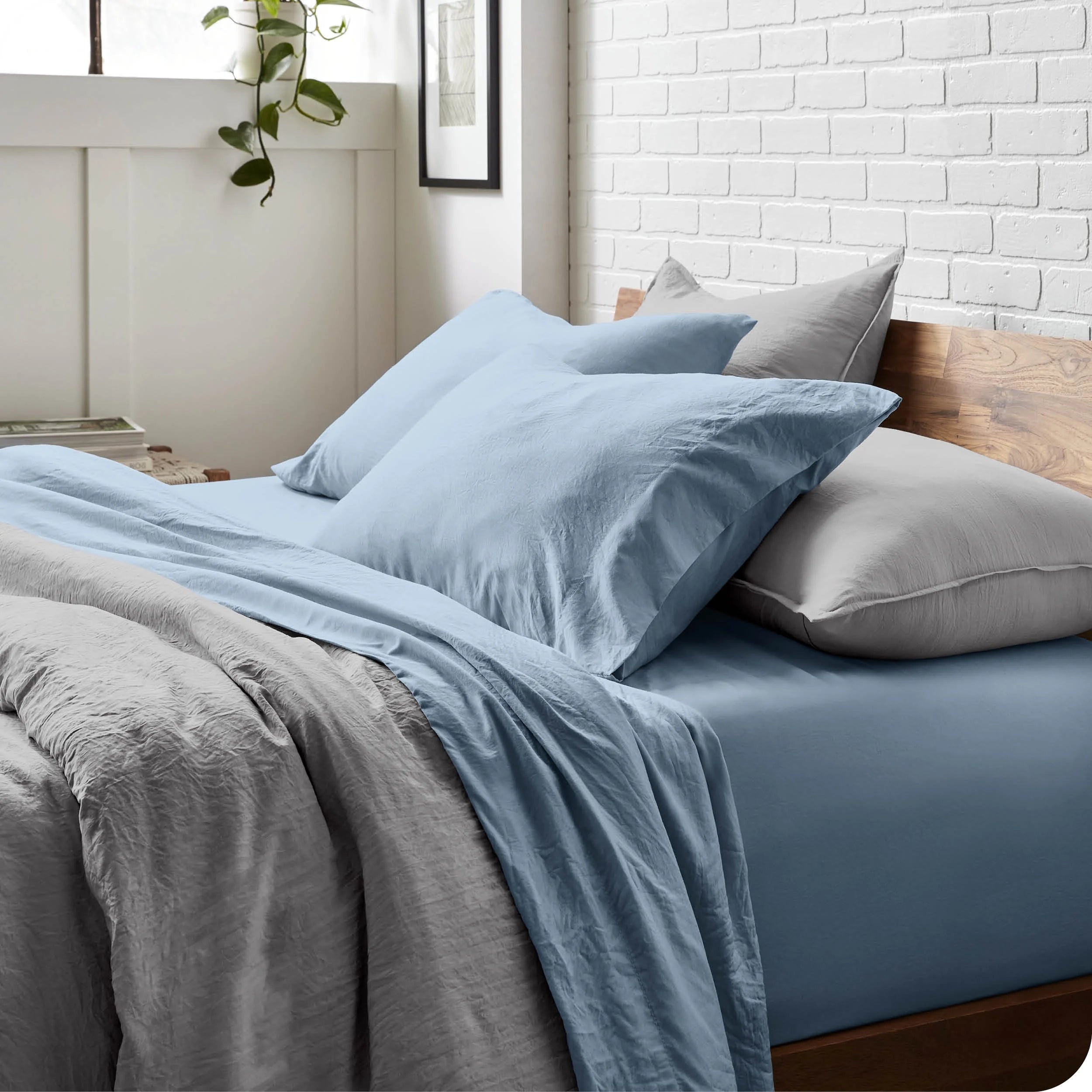 Ultra-Soft Microfiber Premium Sheet Set - Queen, Light Blue
