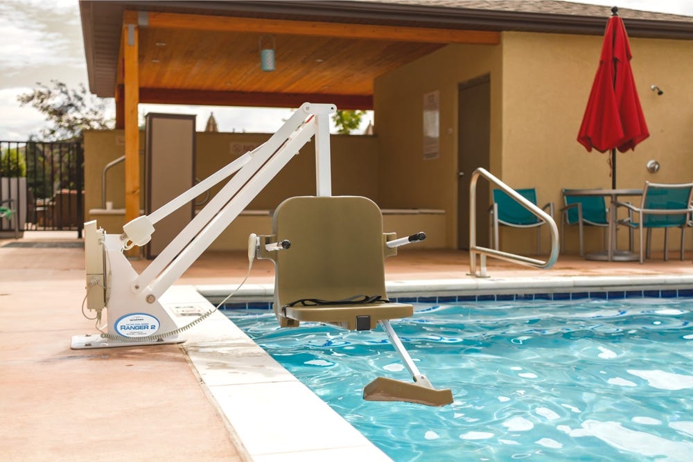 Ranger 2 ADA Compliant Pool Lift
